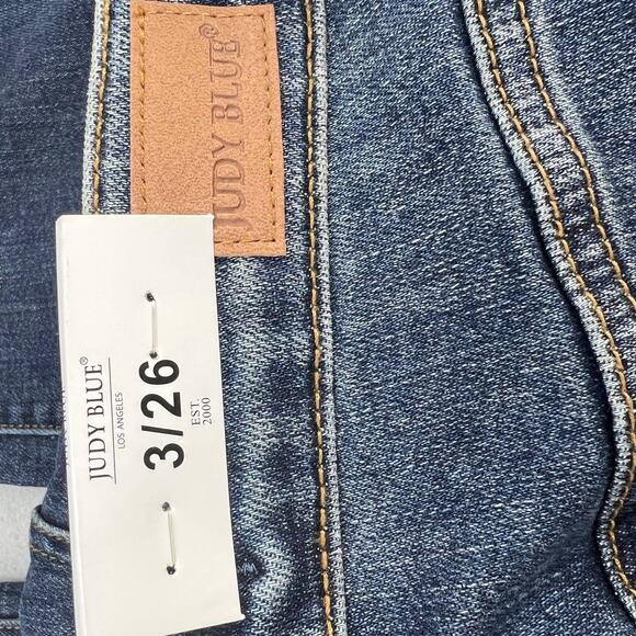 NWT Judy Blue Women's Straight Leg Jeans Size 3/26 Mid Rise Distressed JB88517 - Picture 7 of 16